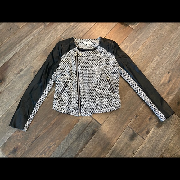 Umgee Faux Leather & Houndstooth Jacket - Picture 2 of 5